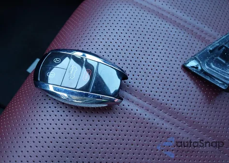 2019 Bentley Bentayga V8 из США, поврежденный, VIN SJAAM2ZV9KC024576